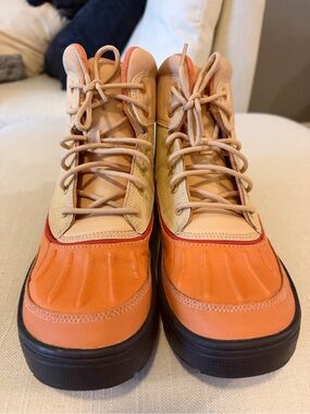 Nike Woodside 2 High ACG GS 'Sesame Hot Curry' Boots